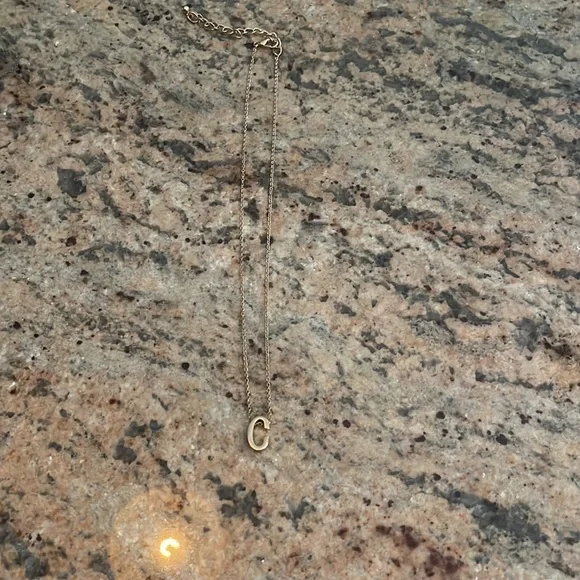 C initial necklace - Picture 2 of 3